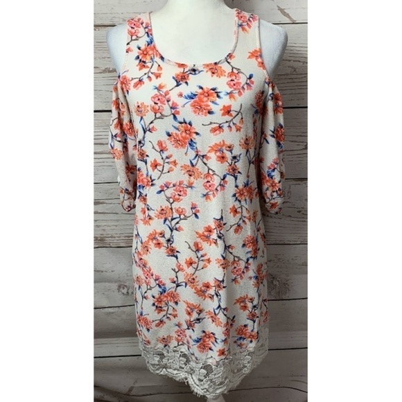 EUC Love J Floral Cold Shoulder Lace Hem Dress - Picture 3 of 8